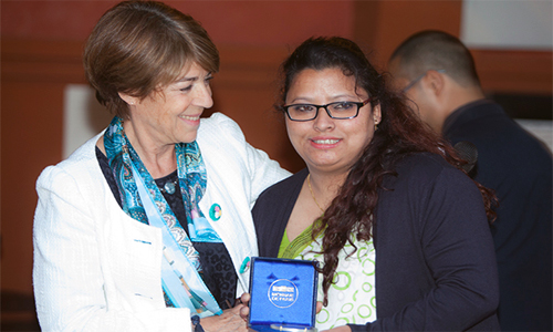 Sunita-receiving-CTen-Award