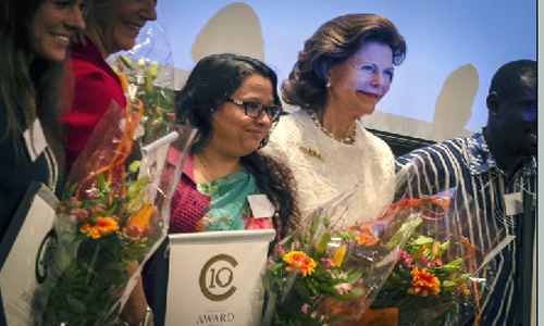 Sunita-receiving-CTen-Award